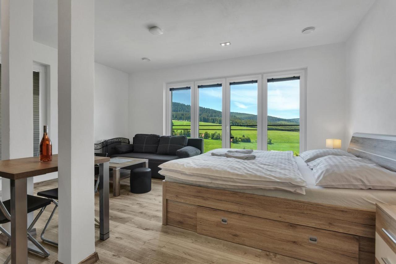 Family Apartments Klinovec Loucna pod Klinovcem Luaran gambar