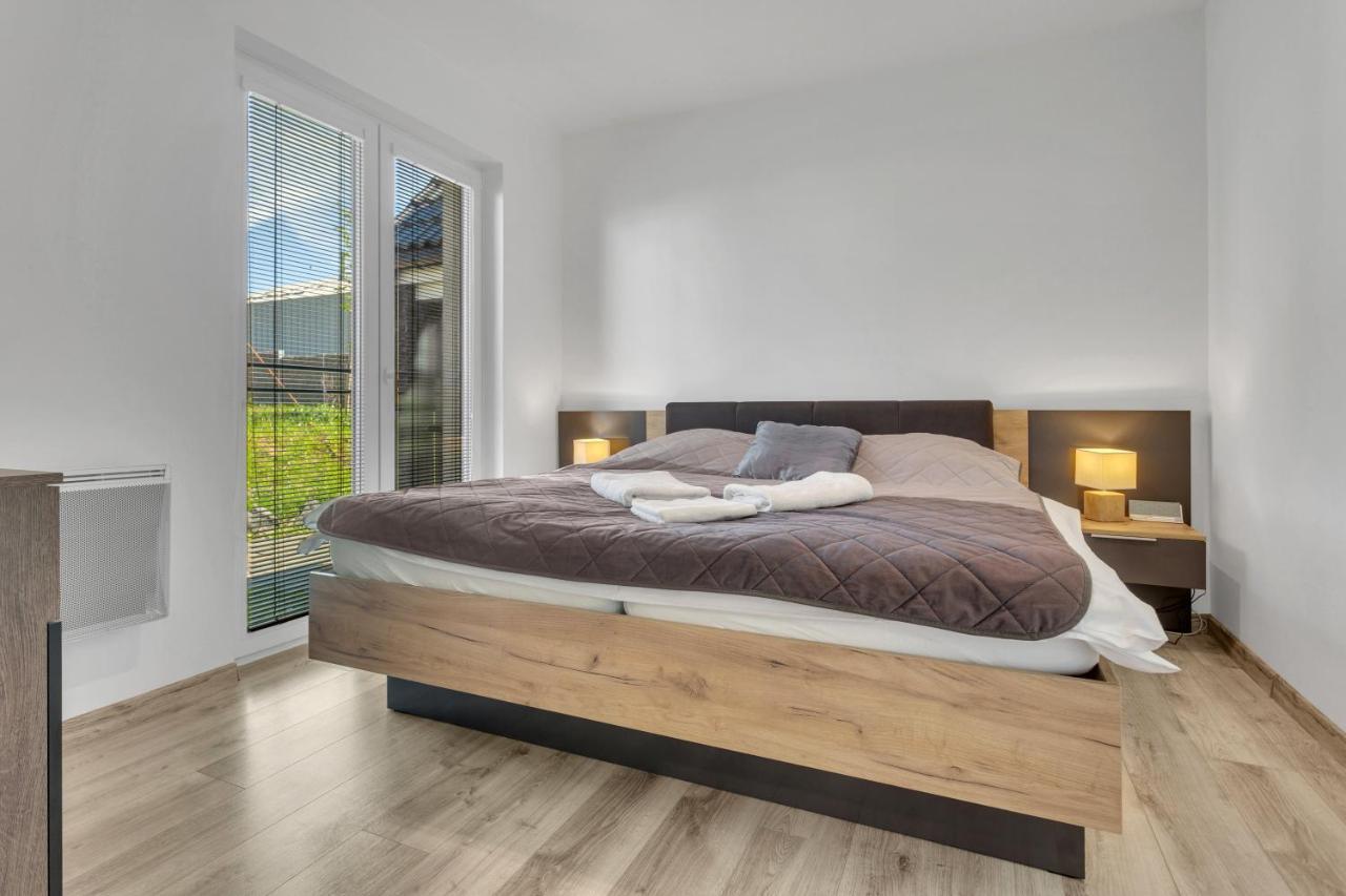 Family Apartments Klinovec Loucna pod Klinovcem Luaran gambar